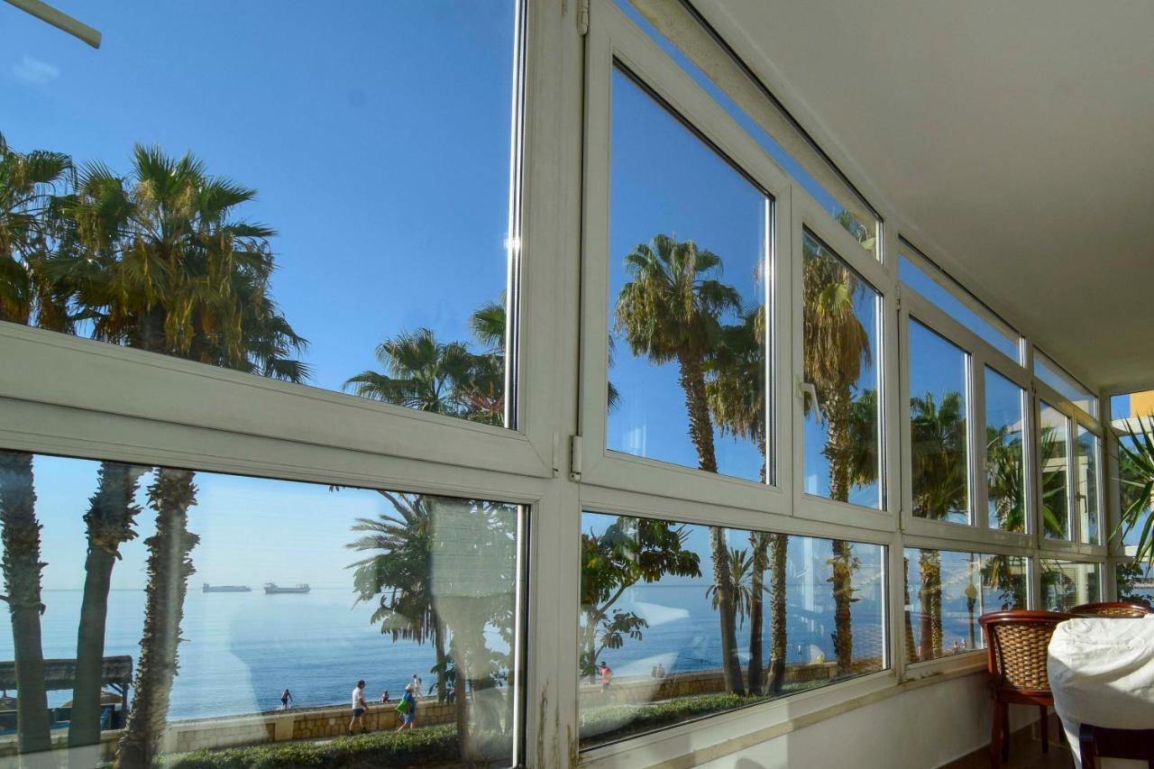 P&P Apartamentos Paseo Maritimo Pablo Ruiz Picasso Malaga Luaran gambar