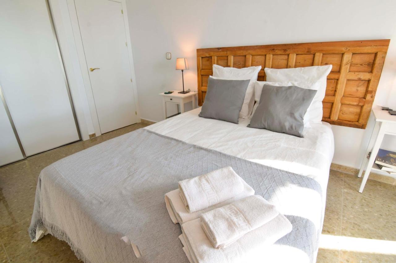 P&P Apartamentos Paseo Maritimo Pablo Ruiz Picasso Malaga Luaran gambar