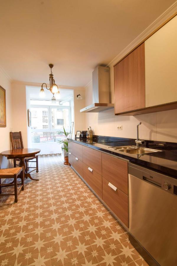 P&P Apartamentos Paseo Maritimo Pablo Ruiz Picasso Malaga Luaran gambar