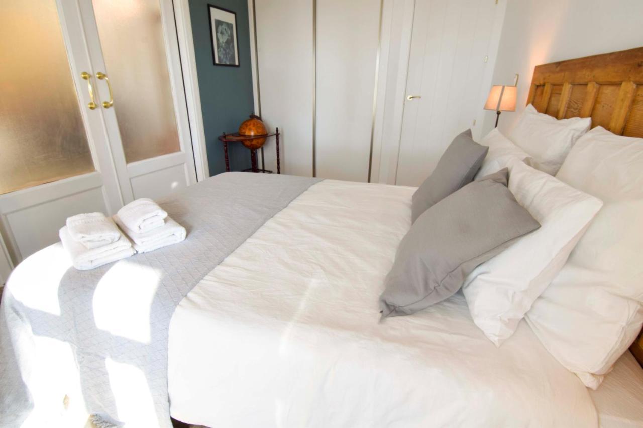P&P Apartamentos Paseo Maritimo Pablo Ruiz Picasso Malaga Luaran gambar