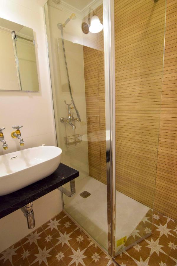 P&P Apartamentos Paseo Maritimo Pablo Ruiz Picasso Malaga Luaran gambar